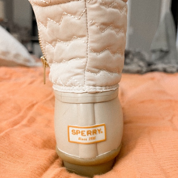 Cream Sperry Boots - Picture 5 of 6
